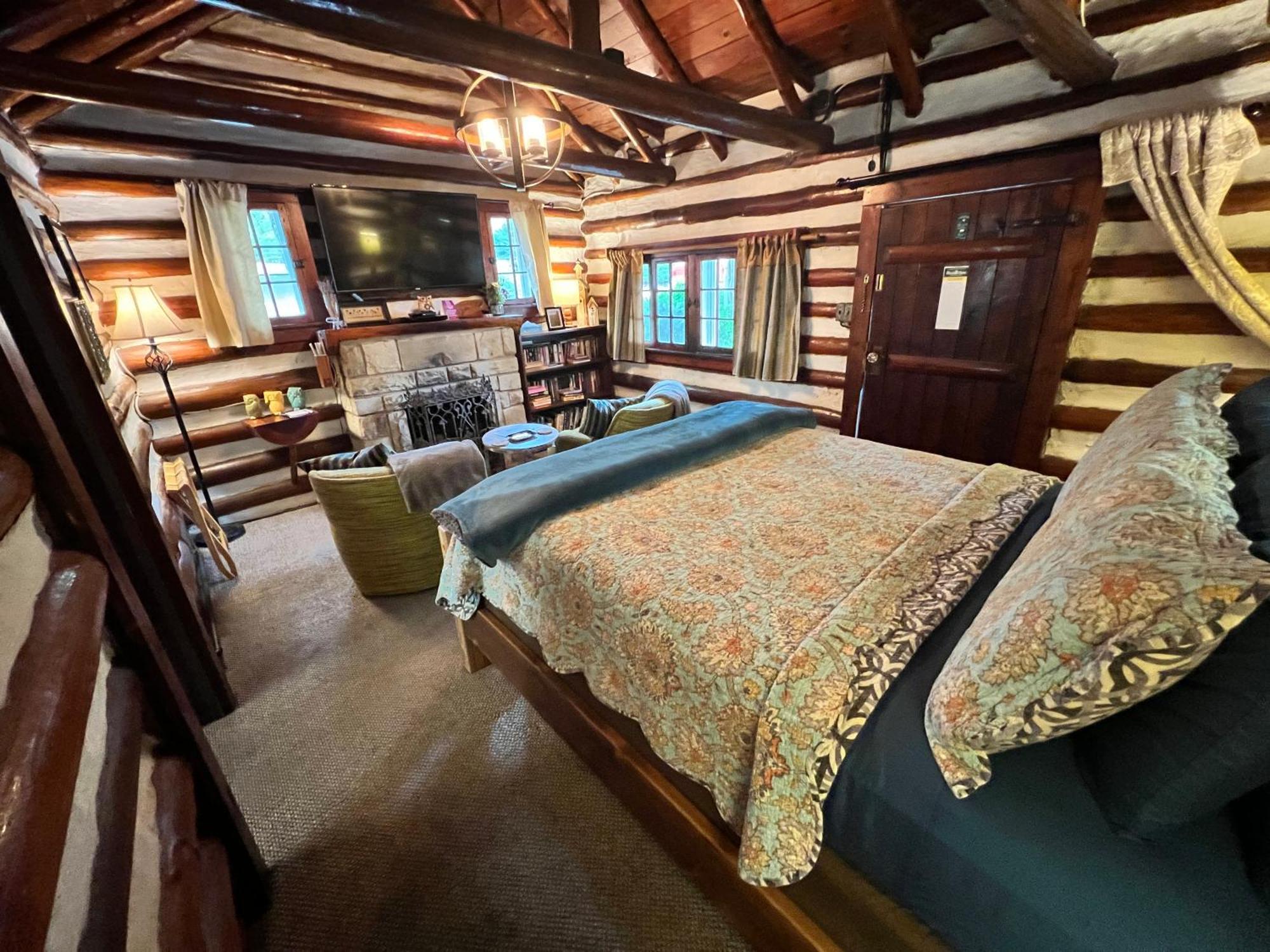 Sherwood Court Cottages & Guest Rooms Eureka Springs Exterior foto