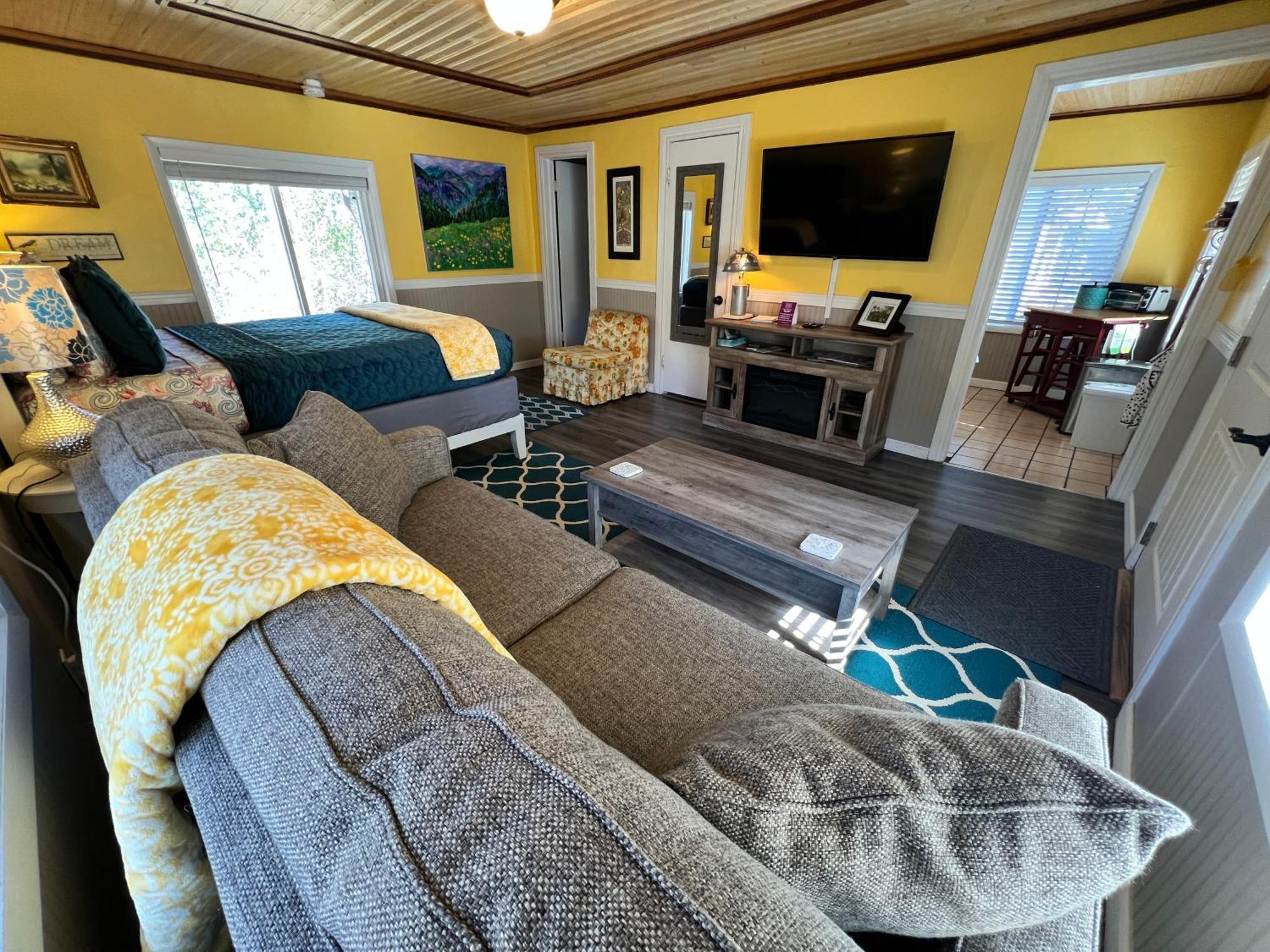 Sherwood Court Cottages & Guest Rooms Eureka Springs Exterior foto